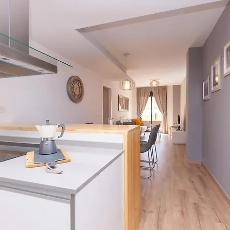 Premium Claudia By Aparters Apartment