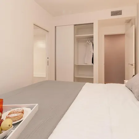 Premium Claudia By Aparters Apartment *