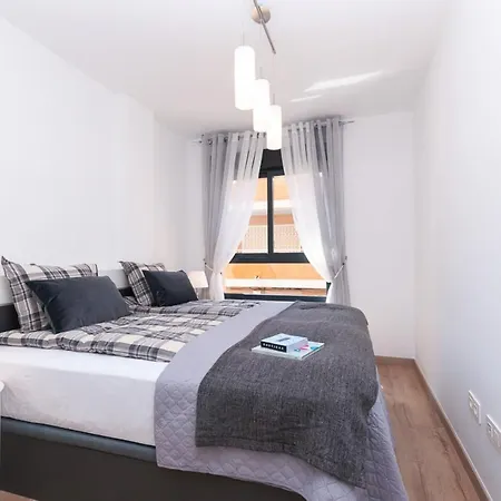 Premium Claudia By Aparters Apartment Torrevieja
