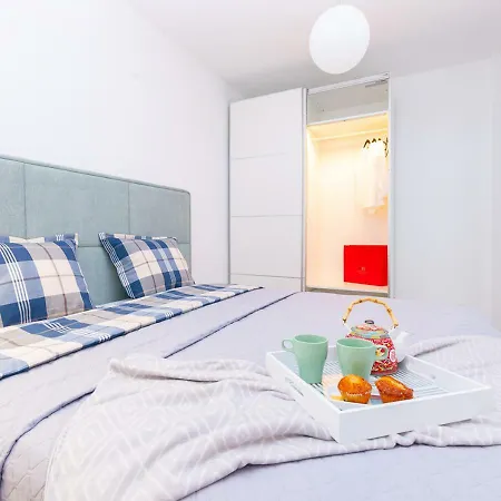 Premium Claudia By Aparters Apartment Torrevieja